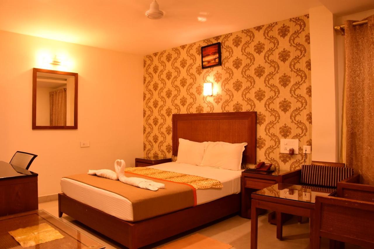Budget Hotel Khammam Exteriör bild