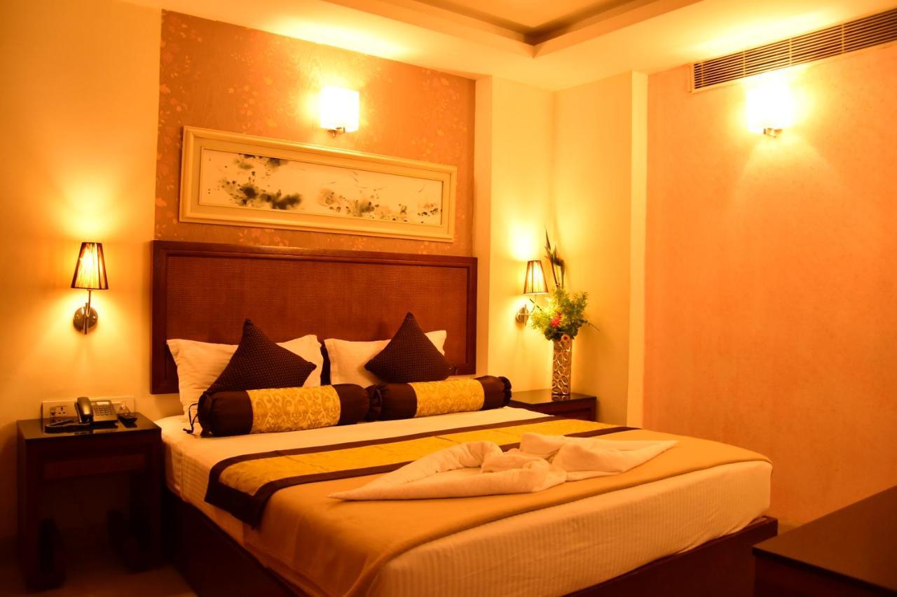Budget Hotel Khammam Exteriör bild